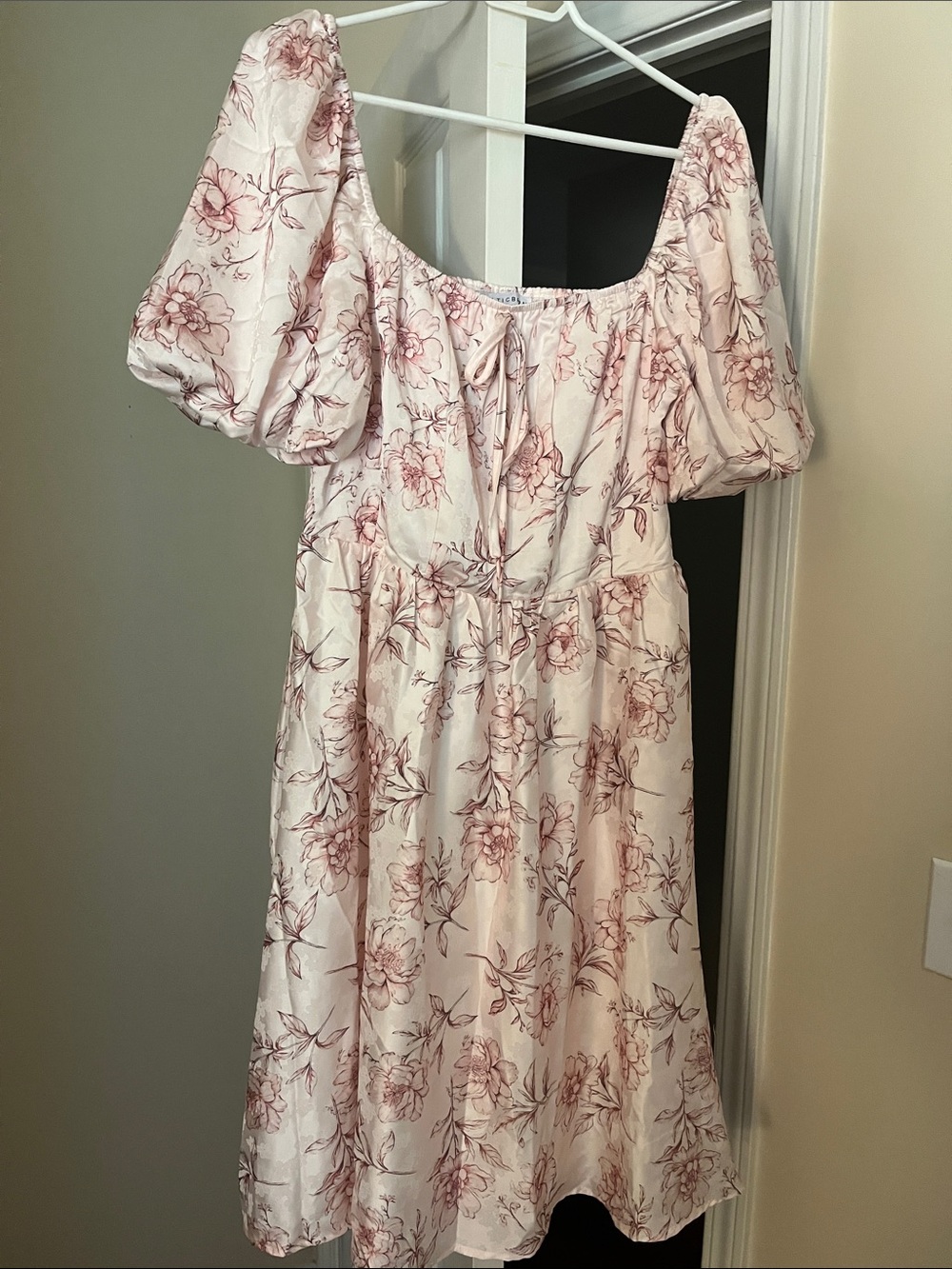 Baltic Born Light Pink Floral Puff-Sleeve Dress